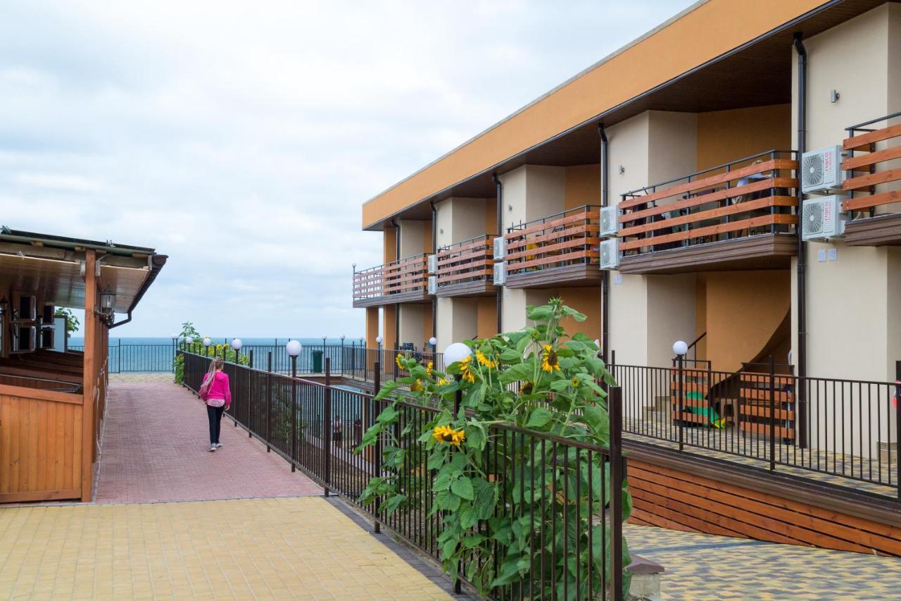 Парк-Отель Коттеджи Меркурий Gribovka Exterior photo